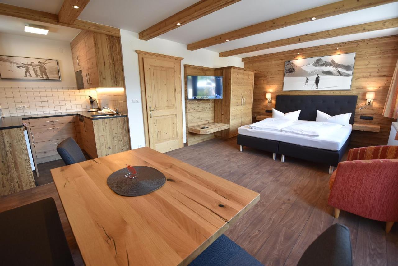 Hotel Stoecklbauer Kirchberg en Tyrol Extérieur photo