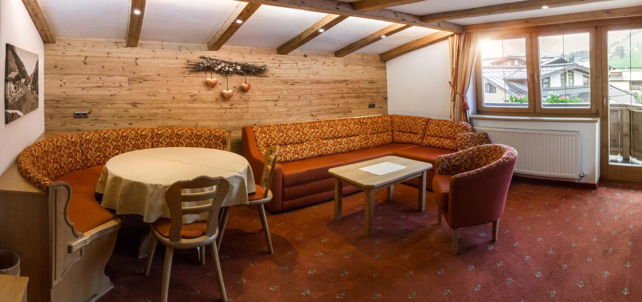 Hotel Stoecklbauer Kirchberg en Tyrol Extérieur photo